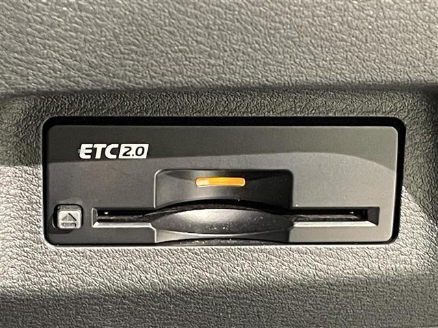 エクストレイル Ｇ　ｅ－４ＯＲＣＥ　純正１２．３インチナビ　アラウンドビューモニター　プロパイロット　自動駐車システム　ＡＣ１００Ｖ　ＥＴＣ２．０　シートヒーター　電動バックドア　デジタルインナーミラー　ワイヤレス充電　ＢＳＭ　ＨＵＤ（12枚目）