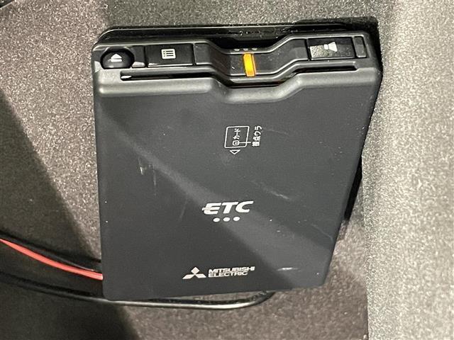 ＣＸ－５ ＸＤ　エクスクルーシブモード　純正８インチナビ　３６０°ビューモニター　ＢＯＳＥサウンドシステム　ナッパレザー　レーダークルーズコントロール　パワーバックドア　ブラインドスポットモニター　ハンドルヒーター　シートヒーター　ＥＴＣ（12枚目）