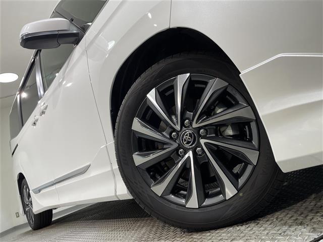 ヴォクシー ハイブリッドS-Z モデリスタ 純正10.5インチナビ 両側パワースライドドア レーダークルーズコントロール 前後ドライブレコーダー ビルトインETC2.0 シートヒーター バックカメラ ステアリングヒーター スペアキー(17枚目)