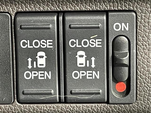 フリード G 純正ナビ 衝突軽減ブレーキ 両側パワースライドドア ビルトインETC シートヒーター ドライブレコーダー コーナーセンサー レーンキープアシスト プッシュスタート スマートキー 純正アルミホイール(8枚目)