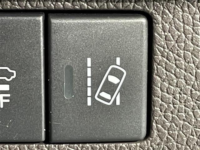 フリード G 純正ナビ 衝突軽減ブレーキ 両側パワースライドドア ビルトインETC シートヒーター ドライブレコーダー コーナーセンサー レーンキープアシスト プッシュスタート スマートキー 純正アルミホイール(33枚目)