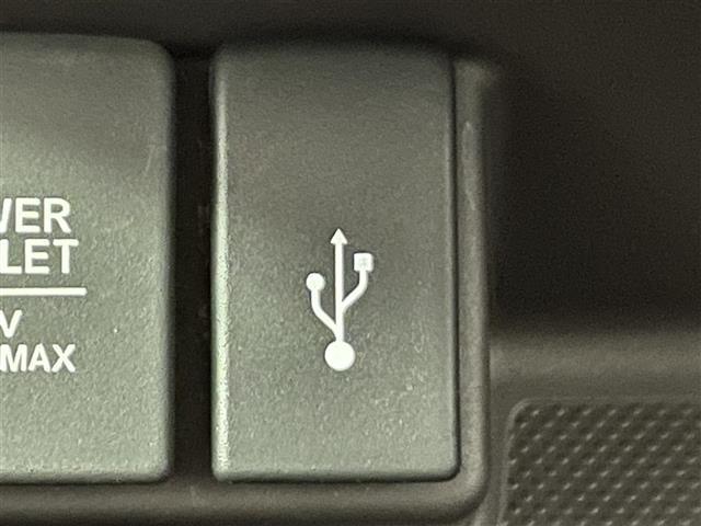 フリード G 純正ナビ 衝突軽減ブレーキ 両側パワースライドドア ビルトインETC シートヒーター ドライブレコーダー コーナーセンサー レーンキープアシスト プッシュスタート スマートキー 純正アルミホイール(37枚目)