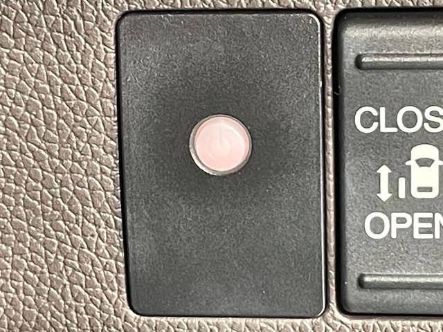 フリード Ｇ・ホンダセンシング　純正９インチナビ　衝突軽減ブレーキ　両側パワースライドドア　ビルトインＥＴＣ　バックカメラ　フルセグＴＶ　レーンキープアシスト　パーキングアシスト　プッシュスタート　スマートキー　純正フロアマット（38枚目）