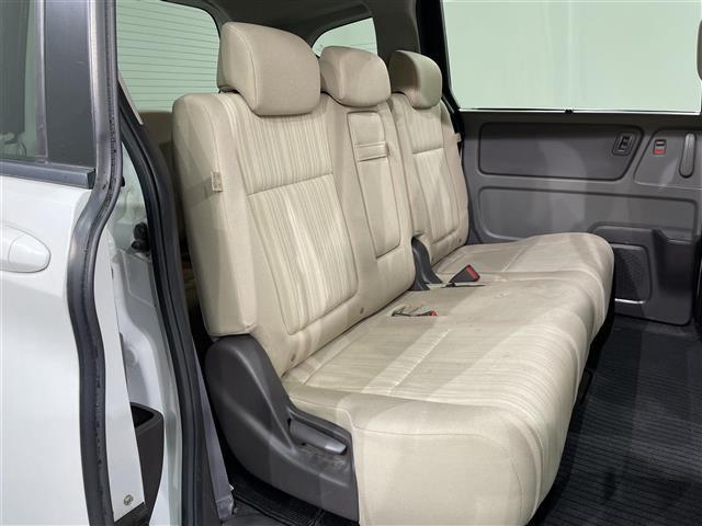 フリード Ｇ・ホンダセンシング　純正ナビ　衝突軽減ブレーキ　両側電動スライドドア　レーダークルーズコントロール　ビルトインＥＴＣ　バックカメラ　レーンキープアシスト　プッシュスタートボタン　ＣＤ／ＤＶＤ再生　アイドリングストップ（16枚目）