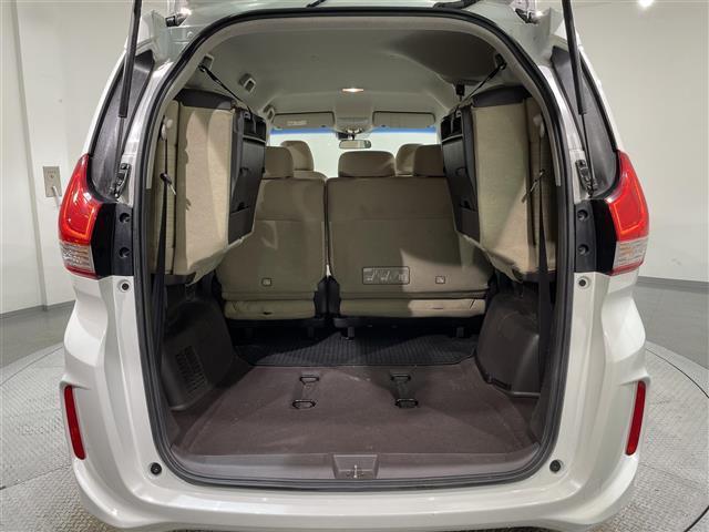 フリード Ｇ・ホンダセンシング　純正ナビ　衝突軽減ブレーキ　両側電動スライドドア　レーダークルーズコントロール　ビルトインＥＴＣ　バックカメラ　レーンキープアシスト　プッシュスタートボタン　ＣＤ／ＤＶＤ再生　アイドリングストップ（18枚目）