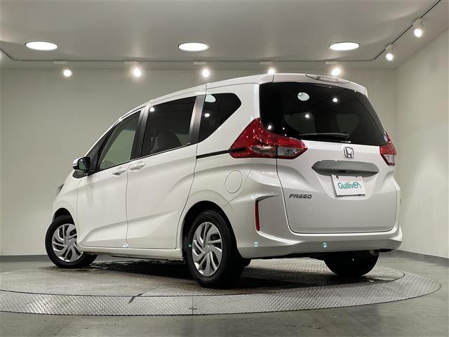 フリード Ｇ・ホンダセンシング　純正ナビ　衝突軽減ブレーキ　両側電動スライドドア　レーダークルーズコントロール　ビルトインＥＴＣ　バックカメラ　レーンキープアシスト　プッシュスタートボタン　ＣＤ／ＤＶＤ再生　アイドリングストップ（21枚目）