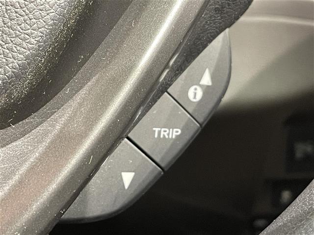 フリード Ｇ・ホンダセンシング　純正ナビ　衝突軽減ブレーキ　両側電動スライドドア　レーダークルーズコントロール　ビルトインＥＴＣ　バックカメラ　レーンキープアシスト　プッシュスタートボタン　ＣＤ／ＤＶＤ再生　アイドリングストップ（24枚目）