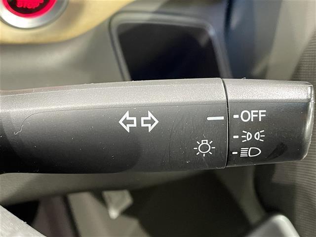 フリード Ｇ・ホンダセンシング　純正ナビ　衝突軽減ブレーキ　両側電動スライドドア　レーダークルーズコントロール　ビルトインＥＴＣ　バックカメラ　レーンキープアシスト　プッシュスタートボタン　ＣＤ／ＤＶＤ再生　アイドリングストップ（26枚目）