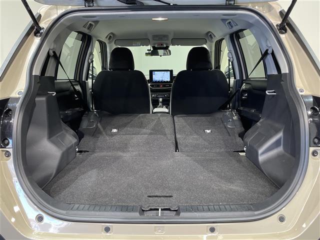 ライズ Ｚ　純正９インチナビ　衝突軽減ブレーキ　レーダークルーズコントロール　シートヒーター　クリアランスソナー　車線逸脱警報　ドライブレコーダー　ビルトインＥＴＣ　ＬＥＤヘッドライト　Ｂｌｕｅｔｏｏｔｈ　ＤＶＤ（18枚目）