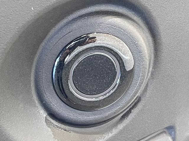 ライズ Ｚ　純正９インチナビ　衝突軽減ブレーキ　レーダークルーズコントロール　シートヒーター　クリアランスソナー　車線逸脱警報　ドライブレコーダー　ビルトインＥＴＣ　ＬＥＤヘッドライト　Ｂｌｕｅｔｏｏｔｈ　ＤＶＤ（48枚目）