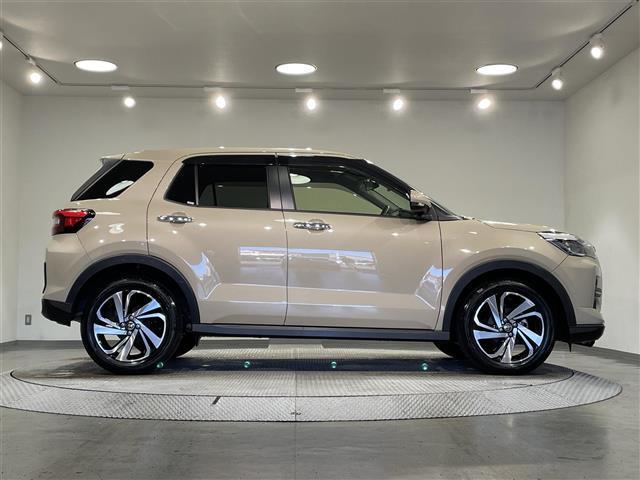 ライズ Ｚ　純正９インチナビ　衝突軽減ブレーキ　レーダークルーズコントロール　シートヒーター　クリアランスソナー　車線逸脱警報　ドライブレコーダー　ビルトインＥＴＣ　ＬＥＤヘッドライト　Ｂｌｕｅｔｏｏｔｈ　ＤＶＤ（61枚目）