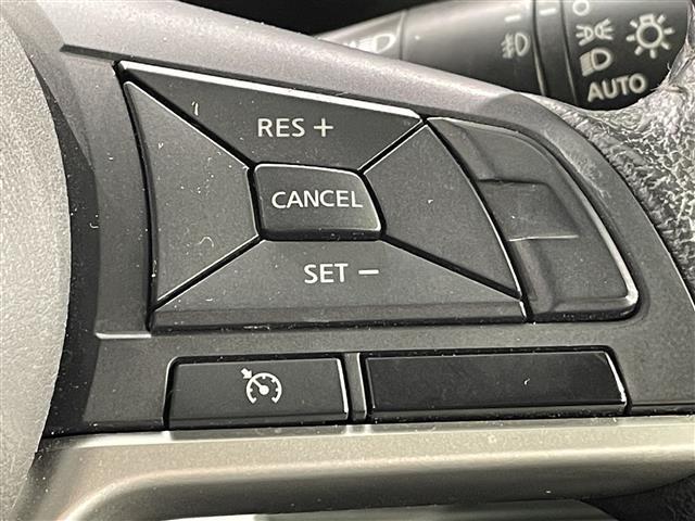 セレナ ハイウェイスターVセレクションII @プリクラッシュ@LDW(車線逸脱警報)@エマージェンシーブレーキ@クリアランスソナー前後@コーナーセンサー前後@純正9インチナビ@全方位カメラ@両側パワースライドドア@バックカメラ@クルコン(4枚目)