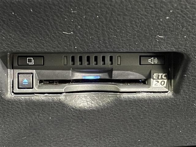 C-HR G モード ネロ セーフティプラス 純正8インチナビ 衝突軽減ブレーキ パノラミックビューモニター レーダークルーズコントロール 100V電源 ビルトインETC2.0 シートヒーター LEDヘッドライト ドライブレコーダー フルセグTV(12枚目)