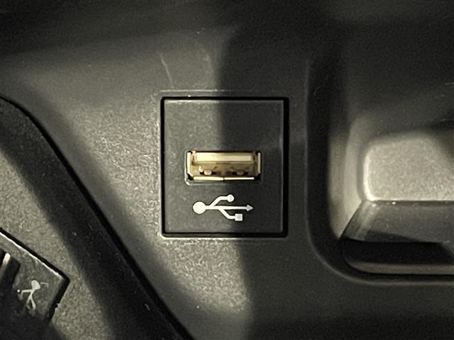 C-HR G モード ネロ セーフティプラス 純正8インチナビ 衝突軽減ブレーキ パノラミックビューモニター レーダークルーズコントロール 100V電源 ビルトインETC2.0 シートヒーター LEDヘッドライト ドライブレコーダー フルセグTV(41枚目)