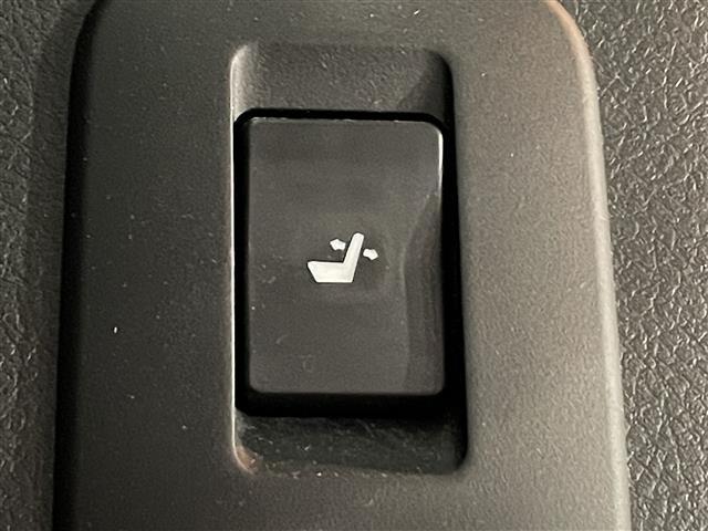 ランドクルーザープラド TX Lパッケージ 純正9インチナビ サンルーフ RAYSAW スーパーライブサウンドシステム BFグッドリッチタイヤ ブラインドスポットモニター ソナー ルーフレール セーフティセンス エアシート ETC2.0 LED(31枚目)