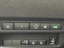 セレナ ハイウェイスターＶ　登録済み未使用車　プロパイロット　アラウンドビューモニター　両側パワースライドドア　デジタルインナーミラー　コーナーセンサー　ブラインドスポットモニター　オートハイビーム　ＬＥＤヘッドライト（8枚目）