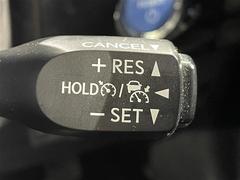 �ڥ졼�������롼������ȥ�����ۥ��������Ƨ�ޤʤ��Ƥ⡢���ꤷ��®�٤����ԤǤ��ޤ�����Լ֤Ȥμִֵ�Υ��Ŭ�ڤ˰ݻ������ɽ����Ԥε�ǽ��ͭ���Ƥ��ޤ�����ǽ�ˤϸ³������뤿�ᤴ���դ��������� 3