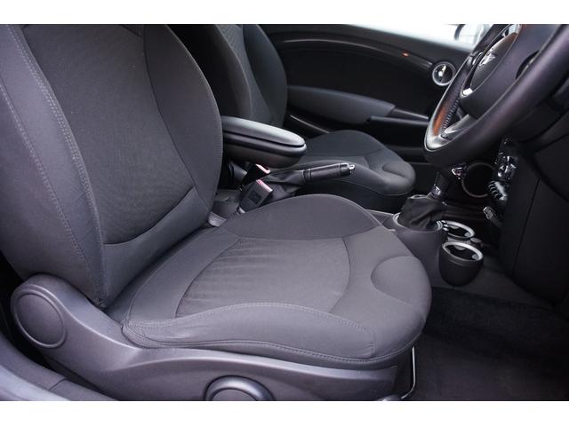 ＭＩＮＩ クーパーＳ　クーペ　クーパーＳ　クーペ　ナビ　ＴＶ　ＥＴＣ　バックカメラ　パドルシフト（17枚目）