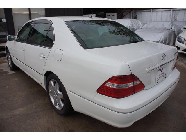 セルシオ Ｃ仕様　純正ナビ　サンルーフ　Ｂカメラ　ＥＴＣ　クルーズコントロール　禁煙　ＭＴモード付き　走行３８７１０ｋｍ（11枚目）