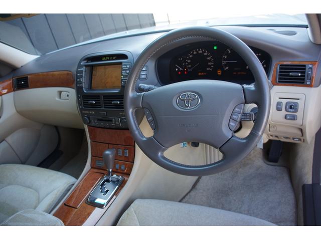 セルシオ Ｃ仕様　純正ナビ　サンルーフ　Ｂカメラ　ＥＴＣ　クルーズコントロール　禁煙　ＭＴモード付き　走行３８７１０ｋｍ（15枚目）