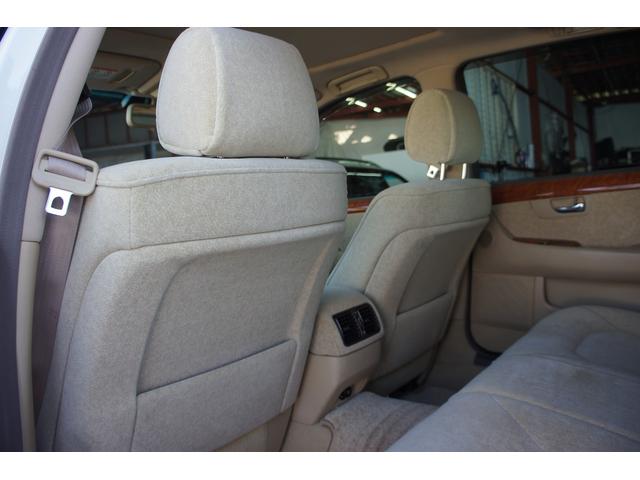 セルシオ Ｃ仕様　純正ナビ　サンルーフ　Ｂカメラ　ＥＴＣ　クルーズコントロール　禁煙　ＭＴモード付き　走行３８７１０ｋｍ（28枚目）