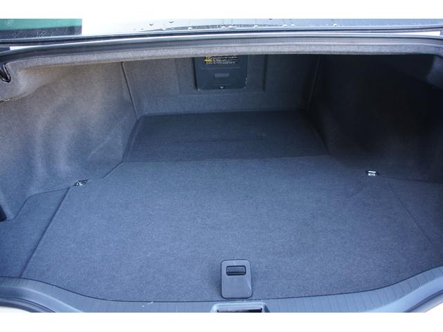 セルシオ Ｃ仕様　純正ナビ　サンルーフ　Ｂカメラ　ＥＴＣ　クルーズコントロール　禁煙　ＭＴモード付き　走行３８７１０ｋｍ（33枚目）