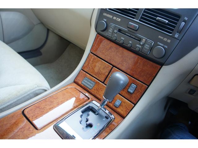 セルシオ Ｃ仕様　純正ナビ　サンルーフ　Ｂカメラ　ＥＴＣ　クルーズコントロール　禁煙　ＭＴモード付き　走行３８７１０ｋｍ（37枚目）