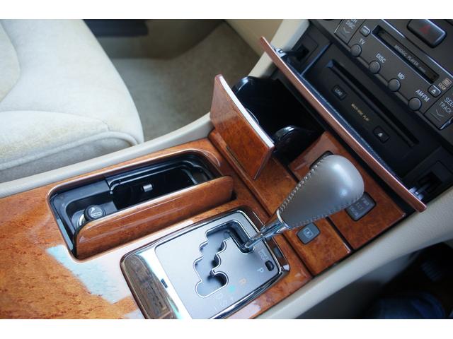 セルシオ Ｃ仕様　純正ナビ　サンルーフ　Ｂカメラ　ＥＴＣ　クルーズコントロール　禁煙　ＭＴモード付き　走行３８７１０ｋｍ（38枚目）