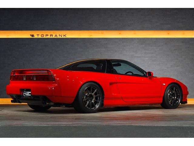 来店の際は事前予約をお願いします。ご予約のない場合、在庫状況によりご案内できかねる場合がございます。