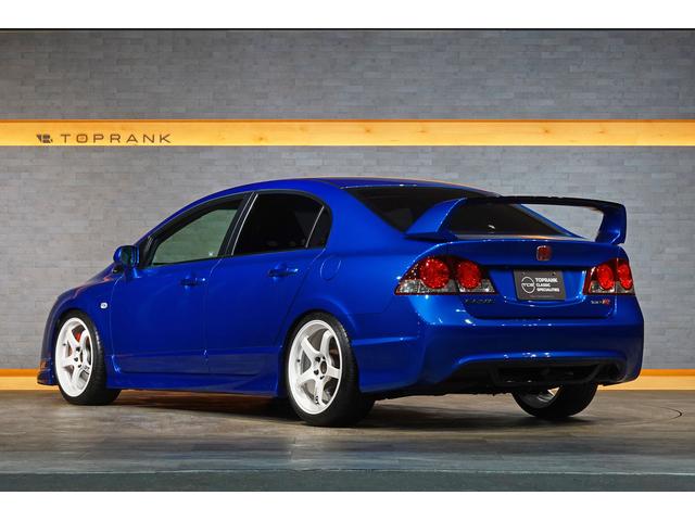 シビック タイプR 無限カーボンエアロボンネット 無限フロントアンダースポイラー 無限フロントスポーツグリル BLITZ車高調 ADVAN GT 18インチアルミ(5枚目)