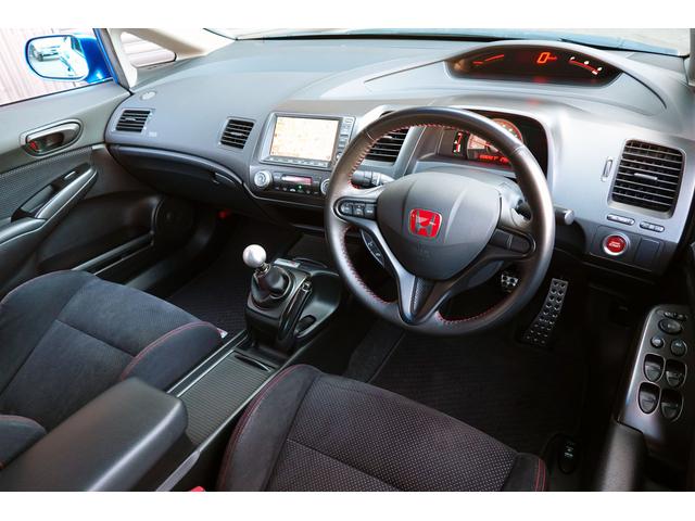 シビック タイプR 無限カーボンエアロボンネット 無限フロントアンダースポイラー 無限フロントスポーツグリル BLITZ車高調 ADVAN GT 18インチアルミ(6枚目)