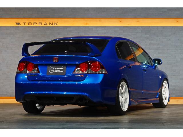 シビック タイプR 無限カーボンエアロボンネット 無限フロントアンダースポイラー 無限フロントスポーツグリル BLITZ車高調 ADVAN GT 18インチアルミ(19枚目)