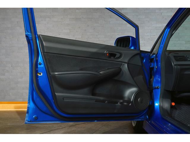 シビック タイプR 無限カーボンエアロボンネット 無限フロントアンダースポイラー 無限フロントスポーツグリル BLITZ車高調 ADVAN GT 18インチアルミ(30枚目)