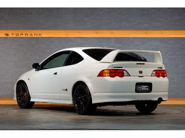 インテグラ タイプＲ　モモステアリング（社外品）・純正赤レカロセミバケットシート・純正エアロ・チャンピオンシップホワイト（5枚目）