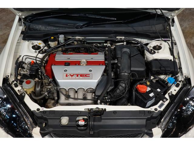 インテグラ タイプＲ　モモステアリング（社外品）・純正赤レカロセミバケットシート・純正エアロ・チャンピオンシップホワイト（7枚目）