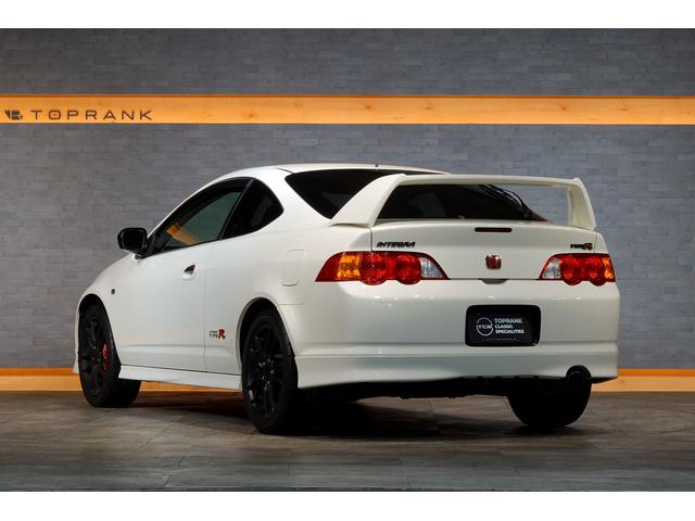 インテグラ タイプＲ　モモステアリング（社外品）・純正赤レカロセミバケットシート・純正エアロ・チャンピオンシップホワイト（16枚目）