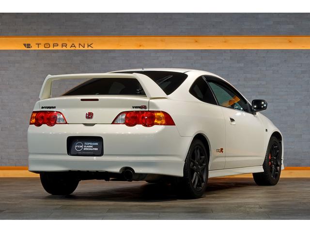 インテグラ タイプＲ　モモステアリング（社外品）・純正赤レカロセミバケットシート・純正エアロ・チャンピオンシップホワイト（19枚目）