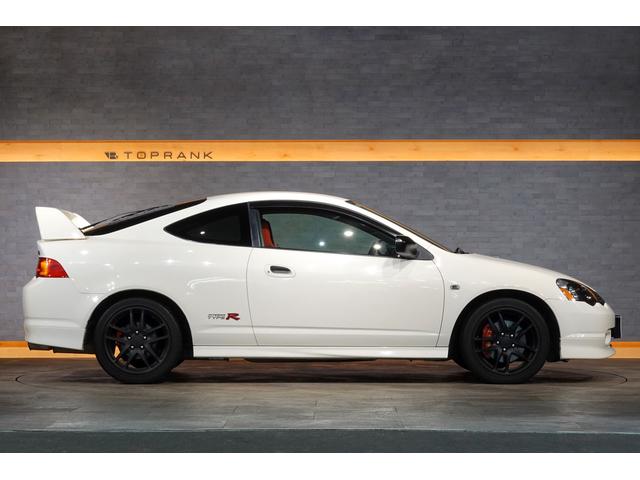 インテグラ タイプＲ　モモステアリング（社外品）・純正赤レカロセミバケットシート・純正エアロ・チャンピオンシップホワイト（21枚目）