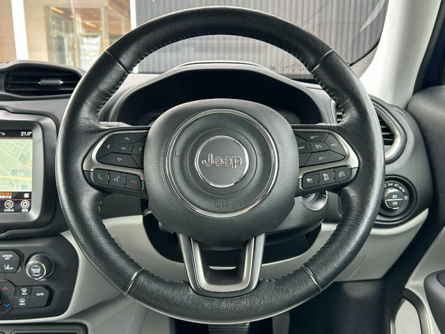 ジープ・レネゲード リミテッド　ＡＣＣ　ＬＫＡ　ＢＳＭ　白革　シートＨ　Ｕｃｏｎｎｅｃｔ　Ａｐｐｌｅｃａｒｐｌａｙ／ａｎｄｒｏｉｄａｕｔｏ　地デジ　ＢＴ　Ｂカメラ　ＬＥＤライト　ハンドルＨ　ステアＳ　前後ドラレコ　純１７ＡＷ　ＥＴＣ（27枚目）