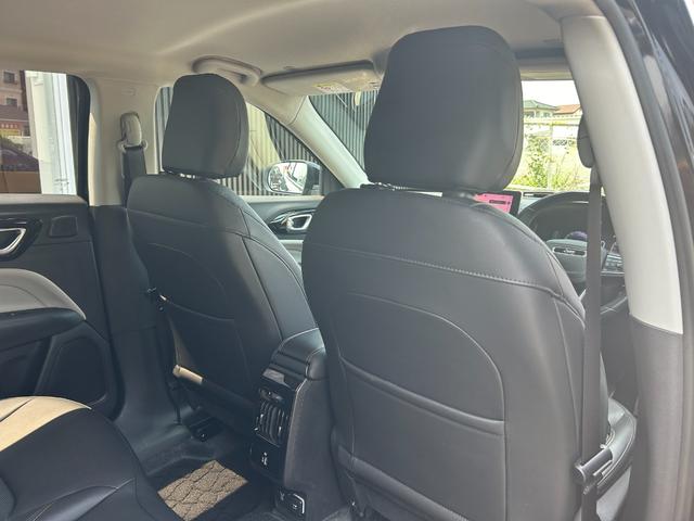 ジープ・コンパス リミテッド　ＡＣＣ　ＬＫＡ　ＢＳＫ　黒革　シートＨ　記録簿　ｃａｒｐｌａｙ　ａｎｄｒｏｉｄ　アルパインプレミアムサウンドシステム　純正ナビ　地デジ　純正１８インチホイル　ＥＴＣ２．０　Ｂｌｕｅｔｏｏｔｈ（47枚目）