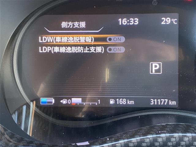 キックス Ｘ　ツートーンインテリアエディション　ワンオーナー　プロパイロット　茶黒コンビシートカバー　ＬＤＷ　ＬＤＰ　純正ナビ　地デジ　Ｂｌｕｅｔｏｏｔｈ　全方位　Ｂカメラ　ステアリングヒーター　純正アルミ積載　ドラレコ　社外アルミ　ＥＴＣ（7枚目）