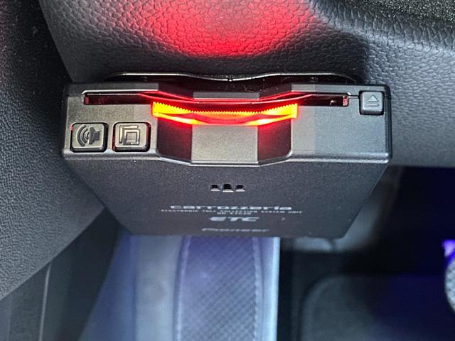 MINI クーパーD エキサイトメントPKG 純正ナビ Bluetooth アンビエントライト オートライト フロントフォグランプ リアフォグランプ オートワイパー 前後ドライブレコーダー 純正15インチAW ETC(8枚目)