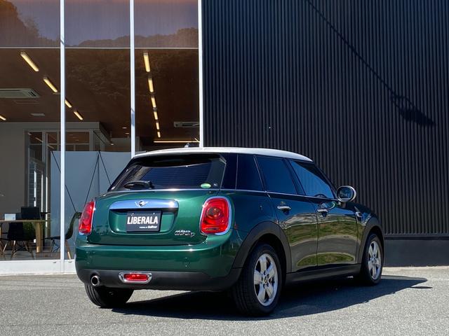 MINI クーパーD エキサイトメントPKG 純正ナビ Bluetooth アンビエントライト オートライト フロントフォグランプ リアフォグランプ オートワイパー 前後ドライブレコーダー 純正15インチAW ETC(16枚目)