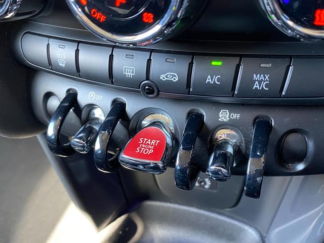 MINI クーパーD エキサイトメントPKG 純正ナビ Bluetooth アンビエントライト オートライト フロントフォグランプ リアフォグランプ オートワイパー 前後ドライブレコーダー 純正15インチAW ETC(41枚目)