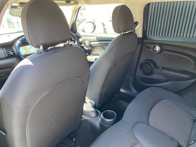 MINI クーパーD エキサイトメントPKG 純正ナビ Bluetooth アンビエントライト オートライト フロントフォグランプ リアフォグランプ オートワイパー 前後ドライブレコーダー 純正15インチAW ETC(51枚目)