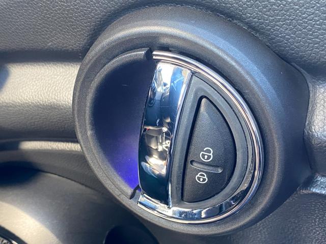 MINI クーパーD エキサイトメントPKG 純正ナビ Bluetooth アンビエントライト オートライト フロントフォグランプ リアフォグランプ オートワイパー 前後ドライブレコーダー 純正15インチAW ETC(59枚目)