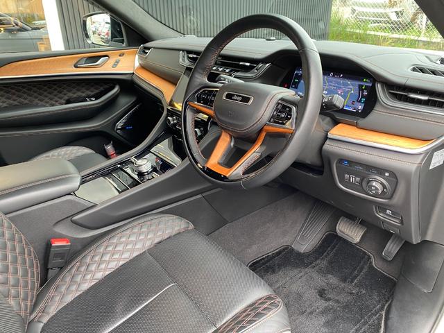 ジープ・グランドチェロキー4xe サミットリザーブ 4xe 当店下取車 パノラマサンルーフ 禁煙車 ACC 黒革 ベンチレーション マッキントッシュ U-CONNECTナビ Bluetooth ドライブレコーダー BSM LKA ハンドルH 全席シートH(10枚目)