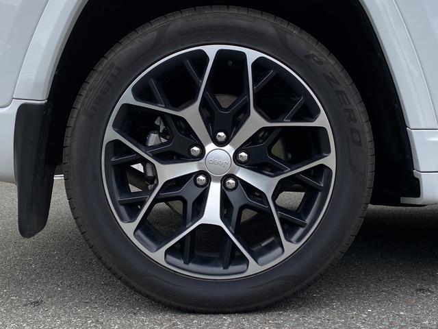 ジープ・グランドチェロキー4xe サミットリザーブ 4xe 当店下取車 パノラマサンルーフ 禁煙車 ACC 黒革 ベンチレーション マッキントッシュ U-CONNECTナビ Bluetooth ドライブレコーダー BSM LKA ハンドルH 全席シートH(25枚目)