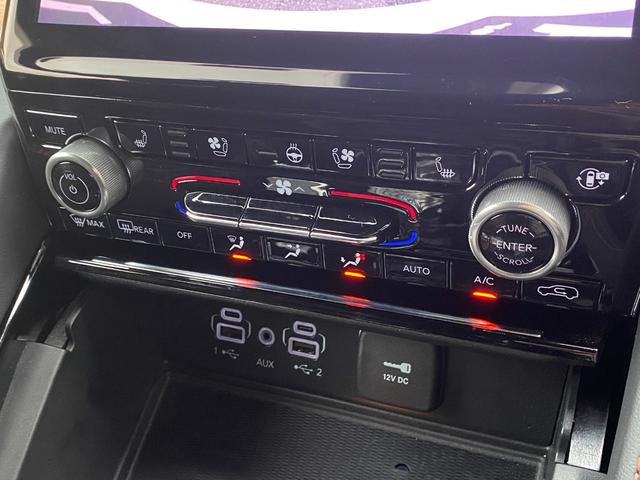 ジープ・グランドチェロキー4xe サミットリザーブ 4xe 当店下取車 パノラマサンルーフ 禁煙車 ACC 黒革 ベンチレーション マッキントッシュ U-CONNECTナビ Bluetooth ドライブレコーダー BSM LKA ハンドルH 全席シートH(43枚目)