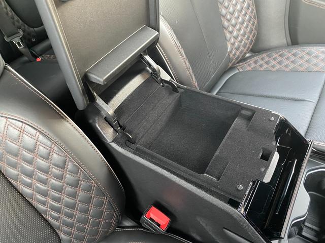 ジープ・グランドチェロキー4xe サミットリザーブ 4xe 当店下取車 パノラマサンルーフ 禁煙車 ACC 黒革 ベンチレーション マッキントッシュ U-CONNECTナビ Bluetooth ドライブレコーダー BSM LKA ハンドルH 全席シートH(48枚目)